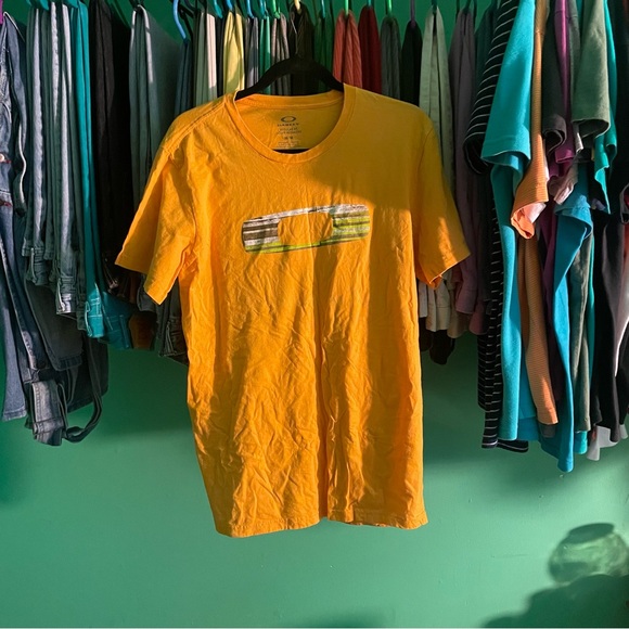 Oakley Other - Oakley tee